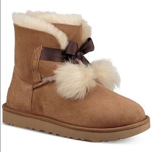 NWT WOMENS UGG GITA BOOT SIZE 9